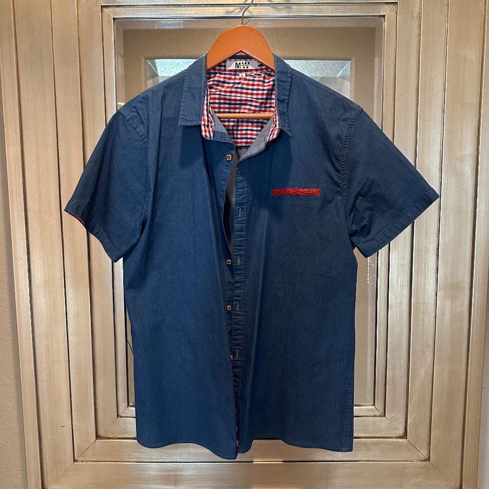 Mr. Wender button up size Large